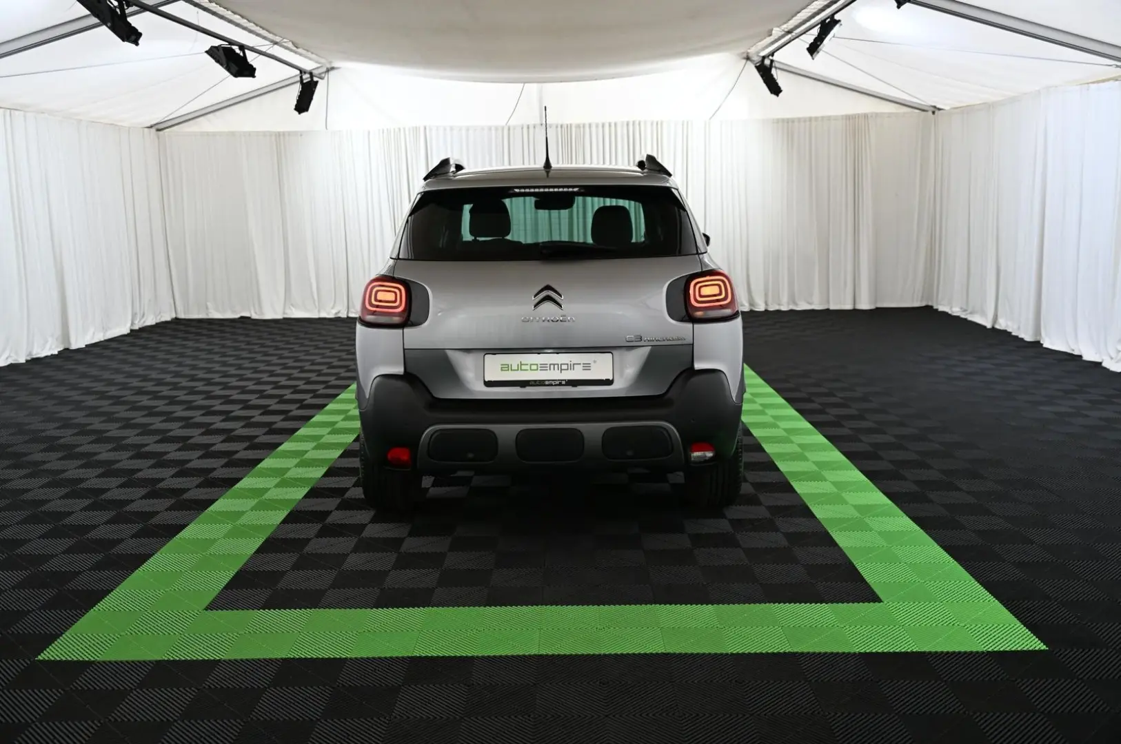 Citroën C3 Aircross 1.2 PT 110 PLUS LED/NAVI/PDC/