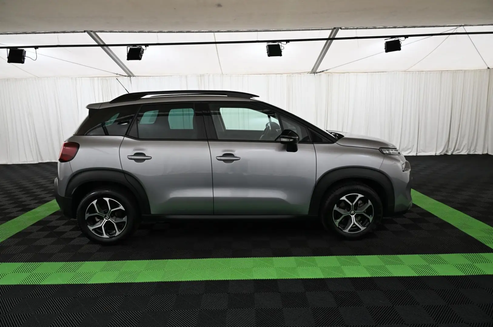 Citroën C3 Aircross 1.2 PT 110 PLUS LED/NAVI/PDC/