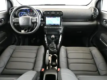 Citroën C3 Aircross 1.2 PT 110 PLUS LED/NAVI/PDC/