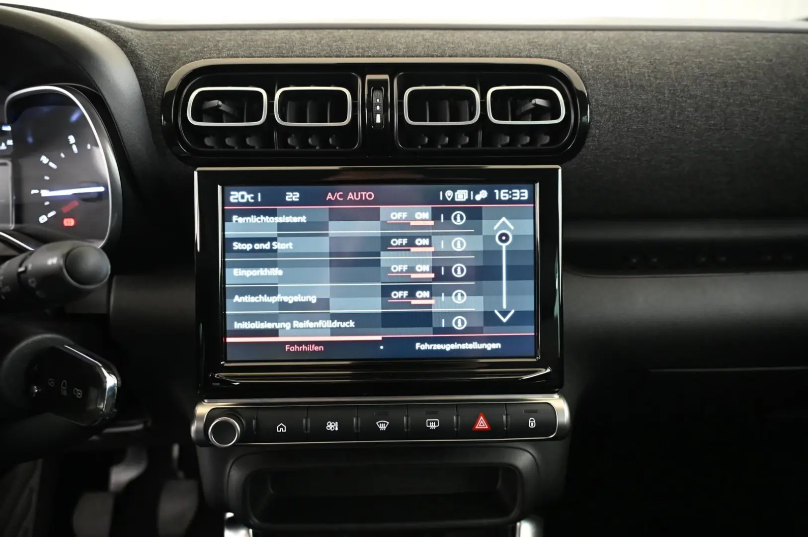 Citroën C3 Aircross 1.2 PT 110 PLUS LED/NAVI/PDC/