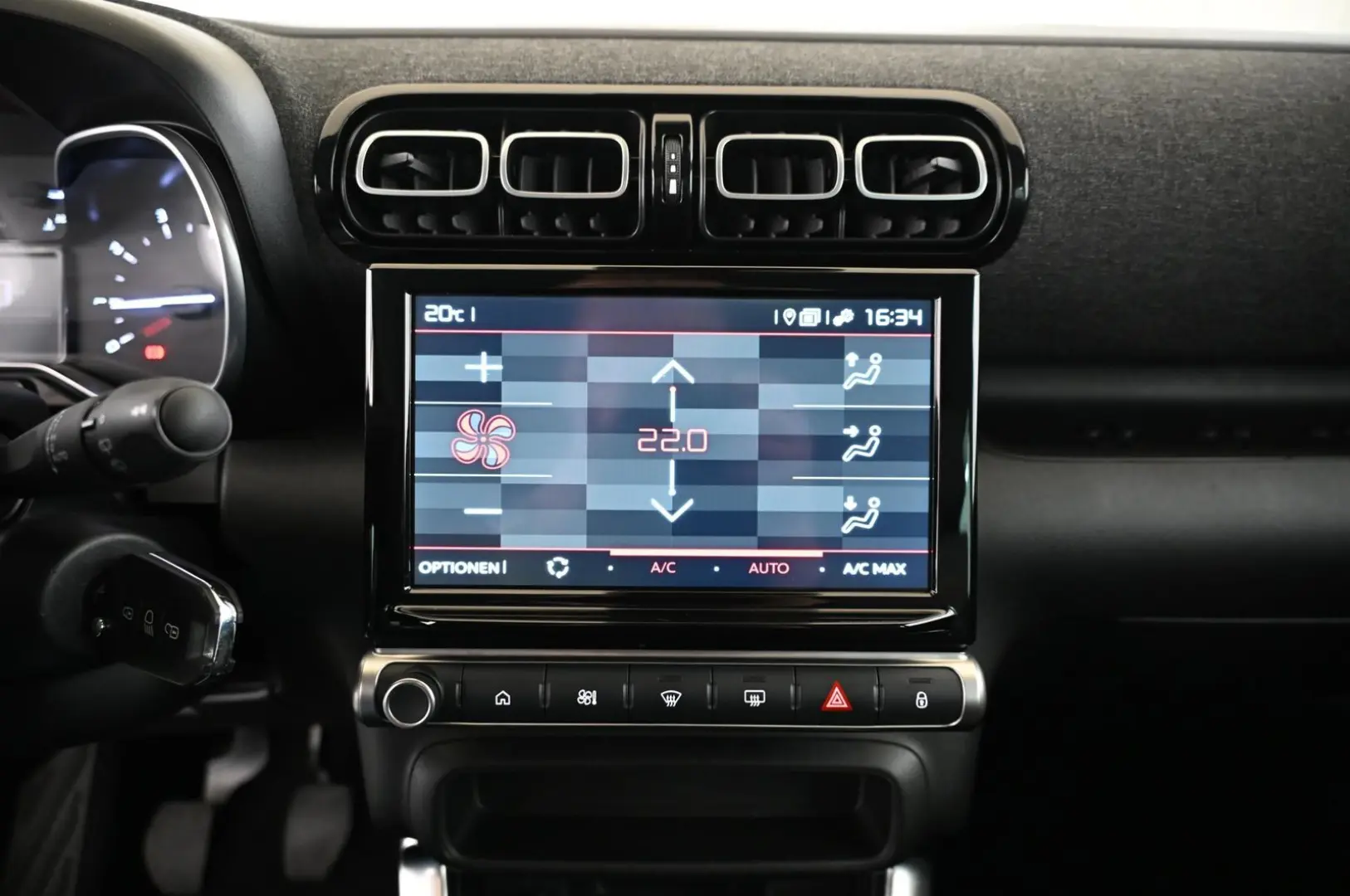 Citroën C3 Aircross 1.2 PT 110 PLUS LED/NAVI/PDC/