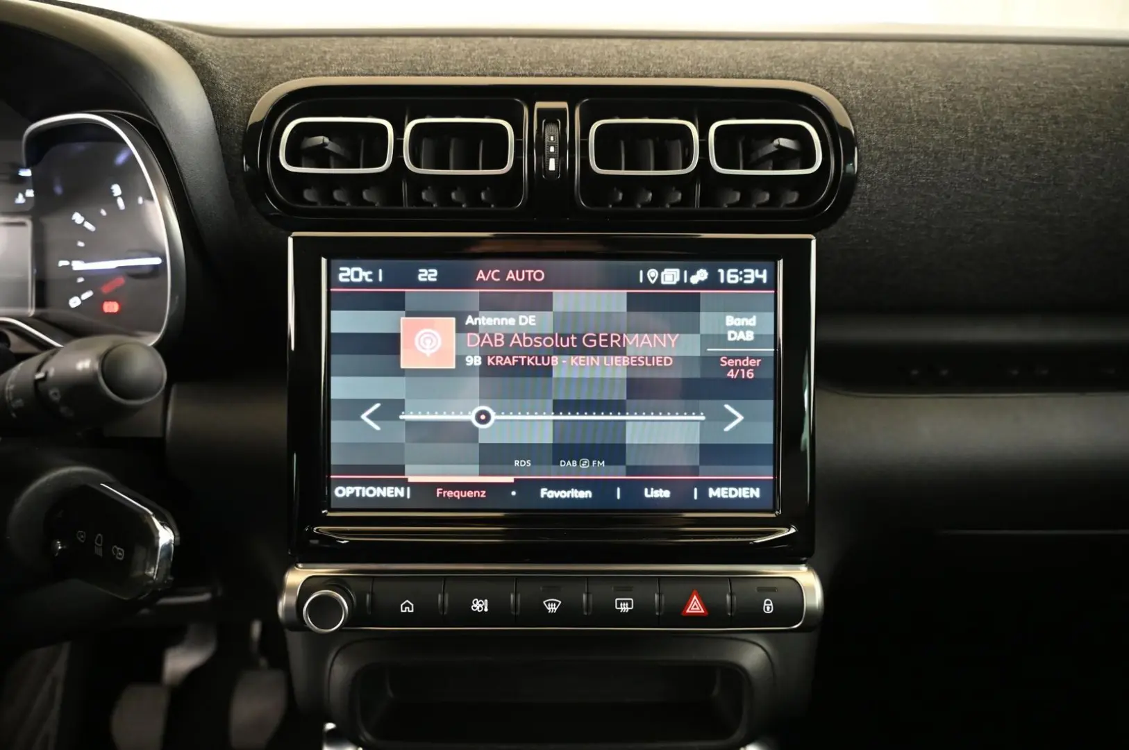 Citroën C3 Aircross 1.2 PT 110 PLUS LED/NAVI/PDC/
