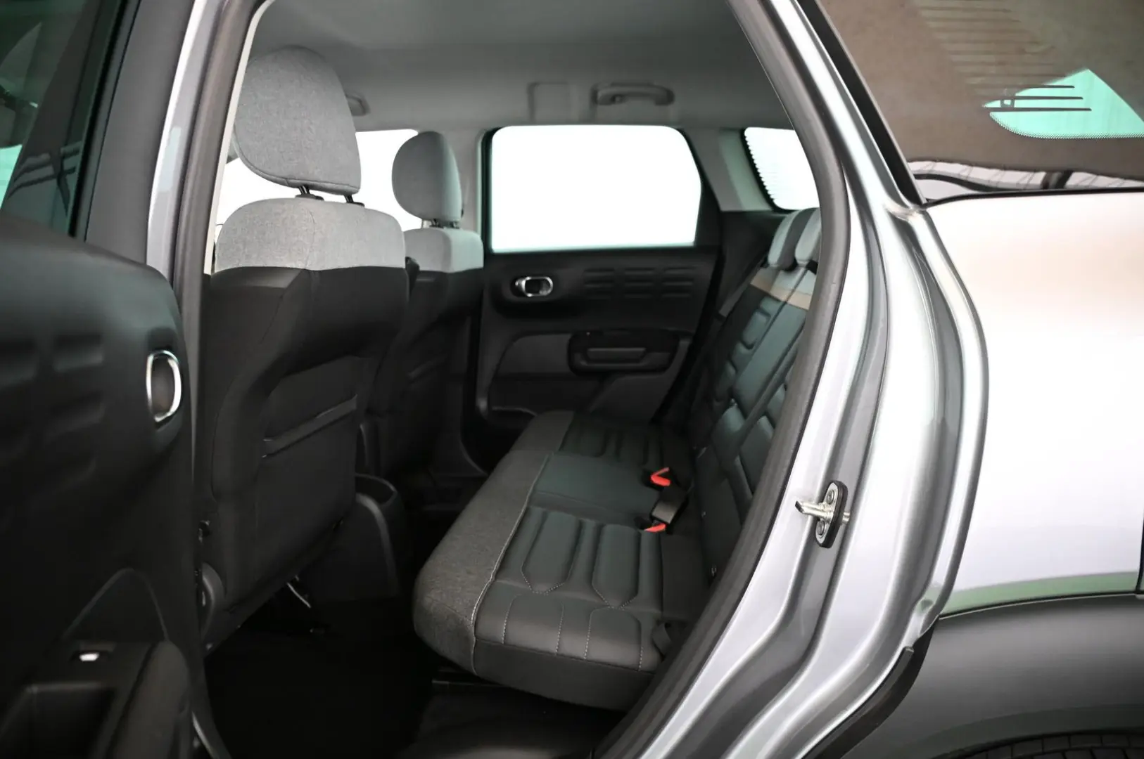 Citroën C3 Aircross 1.2 PT 110 PLUS LED/NAVI/PDC/