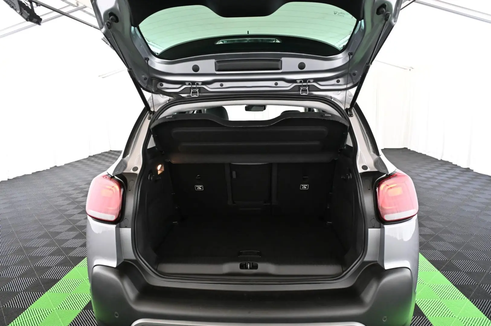 Citroën C3 Aircross 1.2 PT 110 PLUS LED/NAVI/PDC/