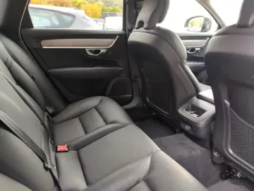 V90 Cross Country Pro AWD