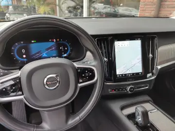 V90 Cross Country Pro AWD
