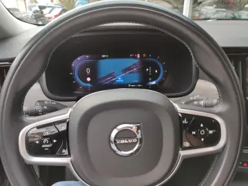 V90 Cross Country Pro AWD