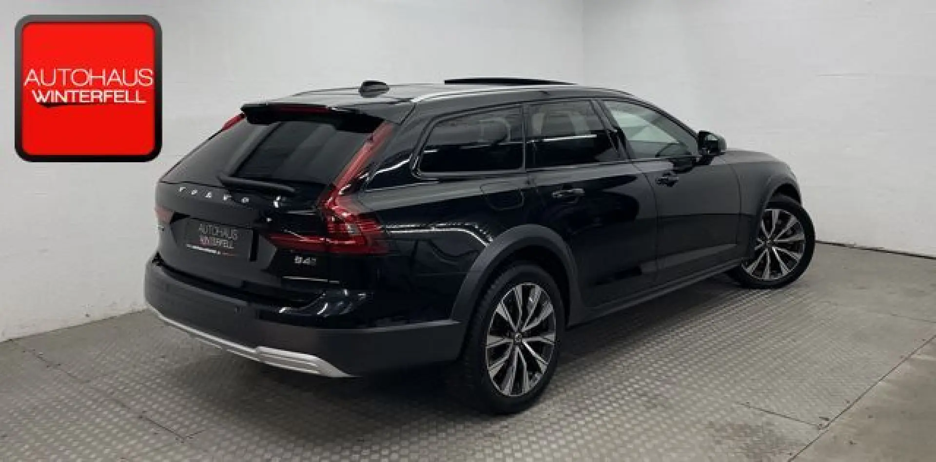 V90 Cross Country Plus AWD PANO+360+AHK+MEMO+H&K