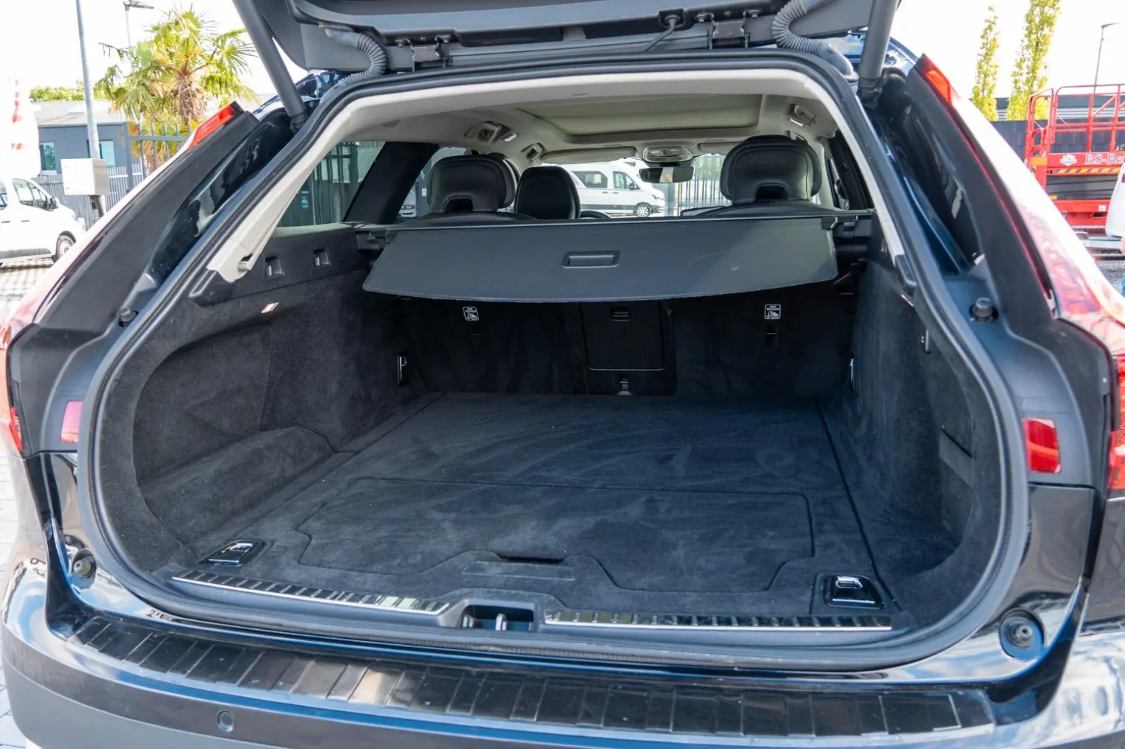 V90 AWD B&W+HEADUP+PANO+360+MASSAGE+STANDHZG