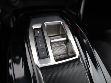 Peugeot 2008 GT-Line PureTech  LED Navi Kamera