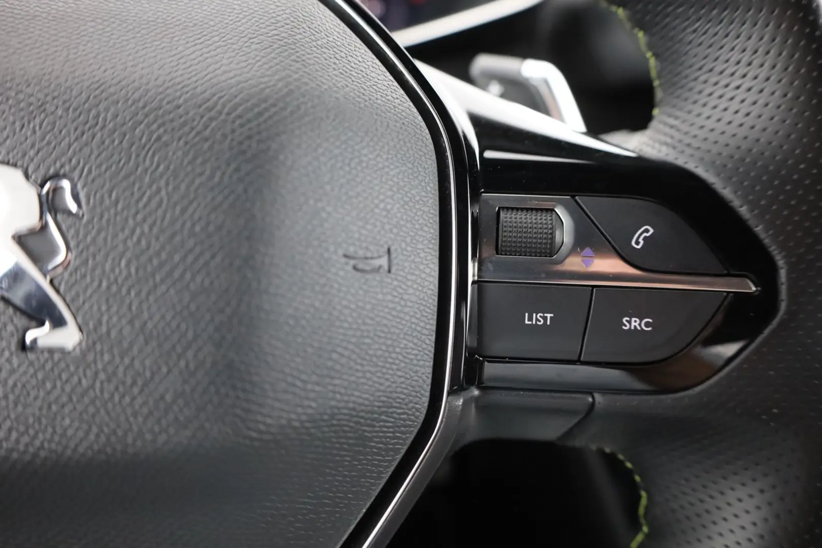 Peugeot 2008 GT-Line PureTech  LED Navi Kamera