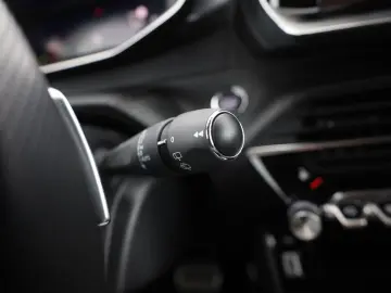 Peugeot 2008 GT-Line PureTech  LED Navi Kamera