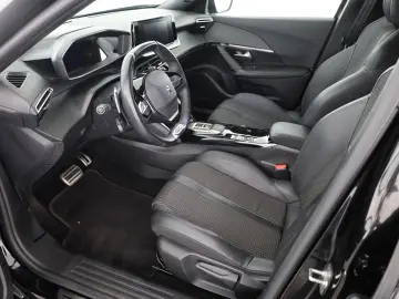 Peugeot 2008 GT-Line PureTech  LED Navi Kamera