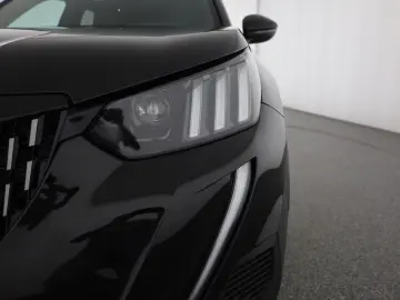 Peugeot 2008 GT-Line PureTech  LED Navi Kamera