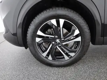 Peugeot 2008 GT-Line PureTech  LED Navi Kamera