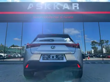Lexus UX 250h 2.0L HEV 20H- (178 HP) 4X4 CVT Executive 2021