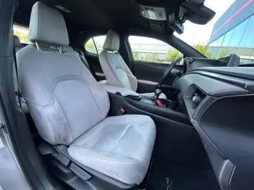 Lexus UX 250h 2.0L HEV 20H- (178 HP) 4X4 CVT Executive 2021