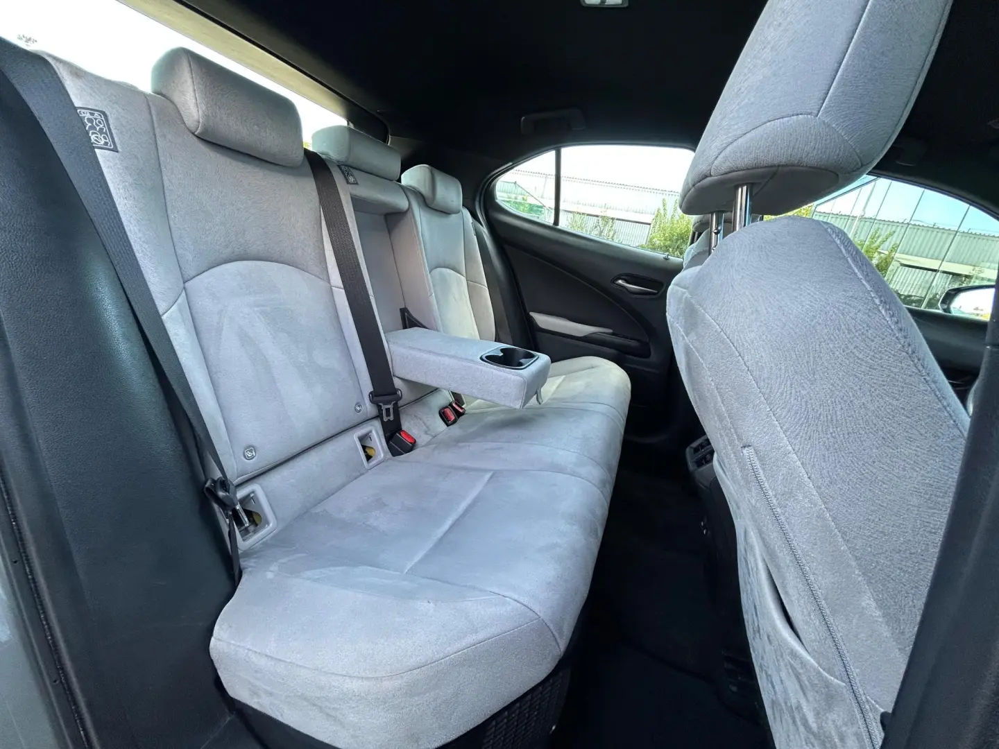 Lexus UX 250h 2.0L HEV 20H- (178 HP) 4X4 CVT Executive 2021