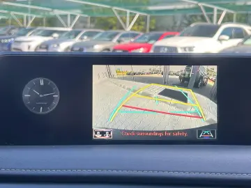 Lexus UX 250h 2.0L HEV 20H- (178 HP) 4X4 CVT Executive 2021