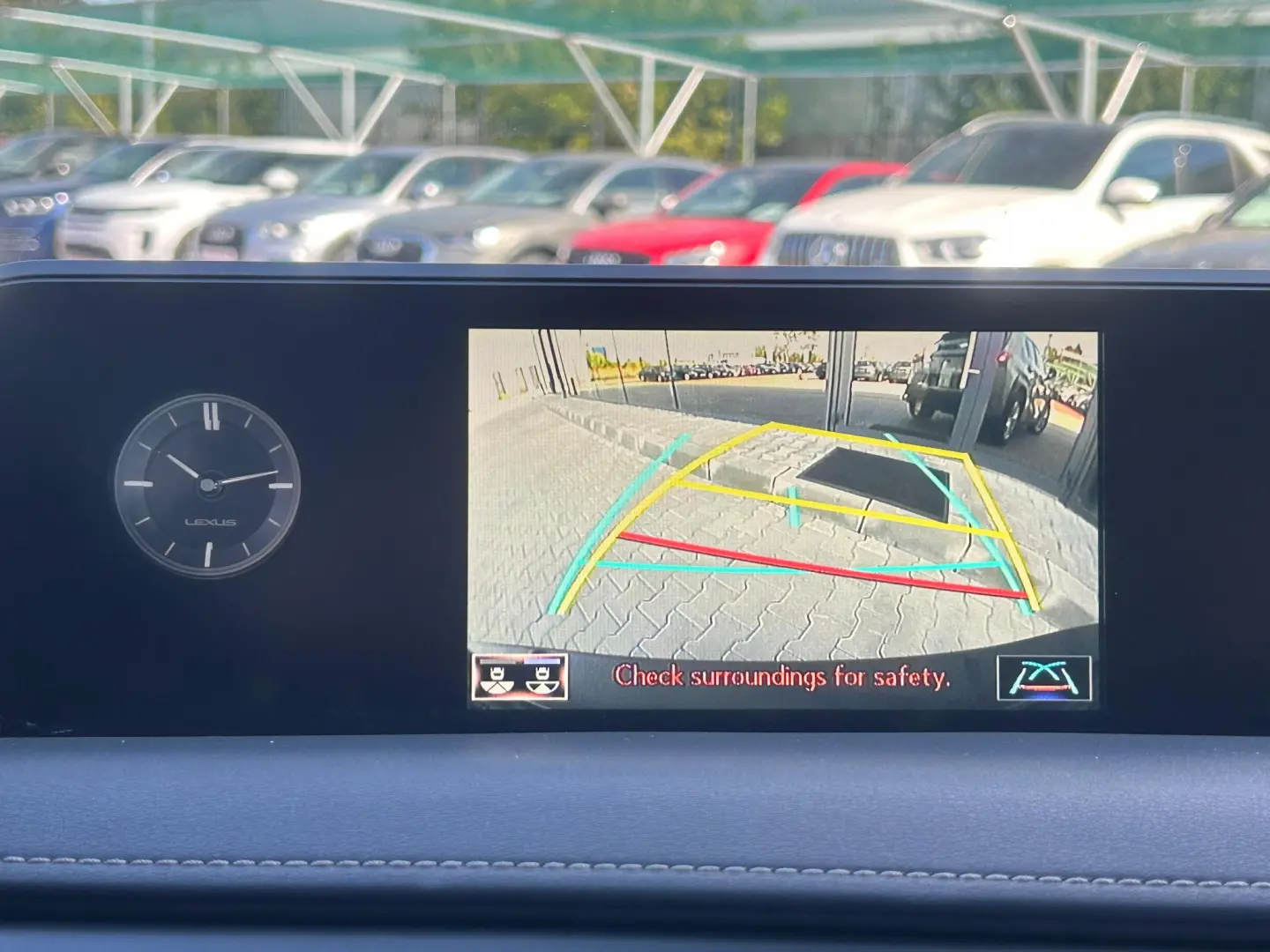 Lexus UX 250h 2.0L HEV 20H- (178 HP) 4X4 CVT Executive 2021