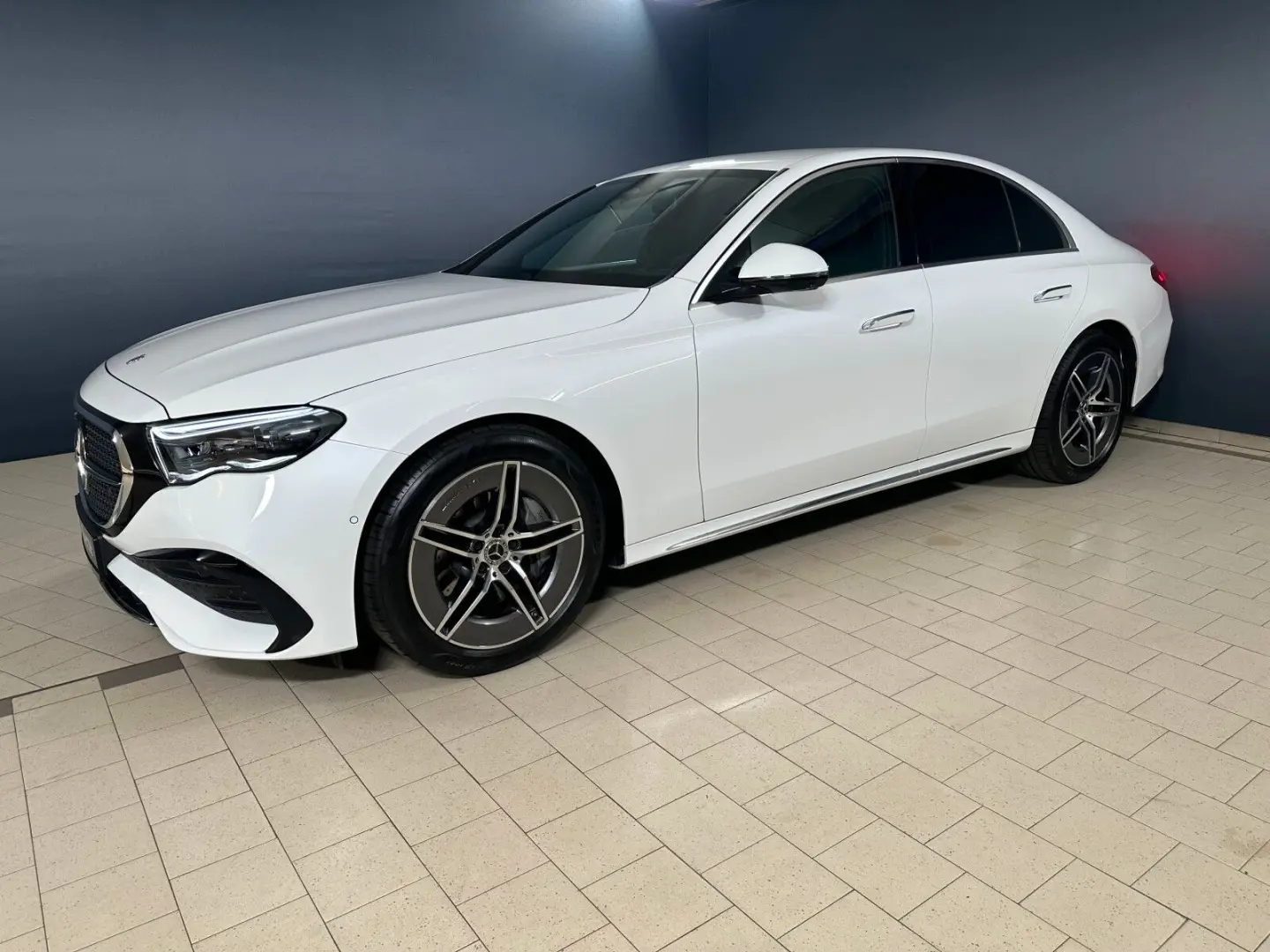 E 200 AMG DIG.LIGHT/ Distronic/ 360°/ Memory/SHZ