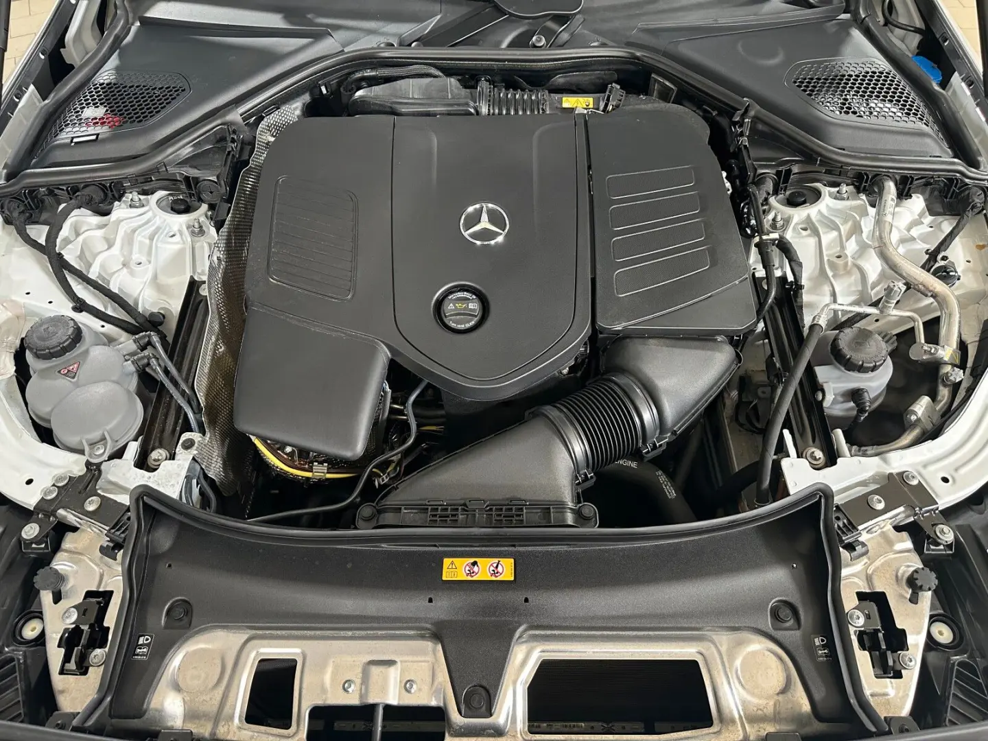 E 200 AMG DIG.LIGHT/ Distronic/ 360°/ Memory/SHZ