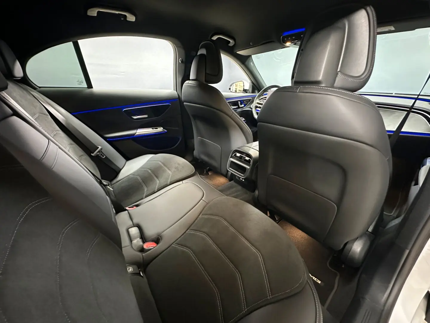 E 200 AMG DIG.LIGHT/ Distronic/ 360°/ Memory/SHZ