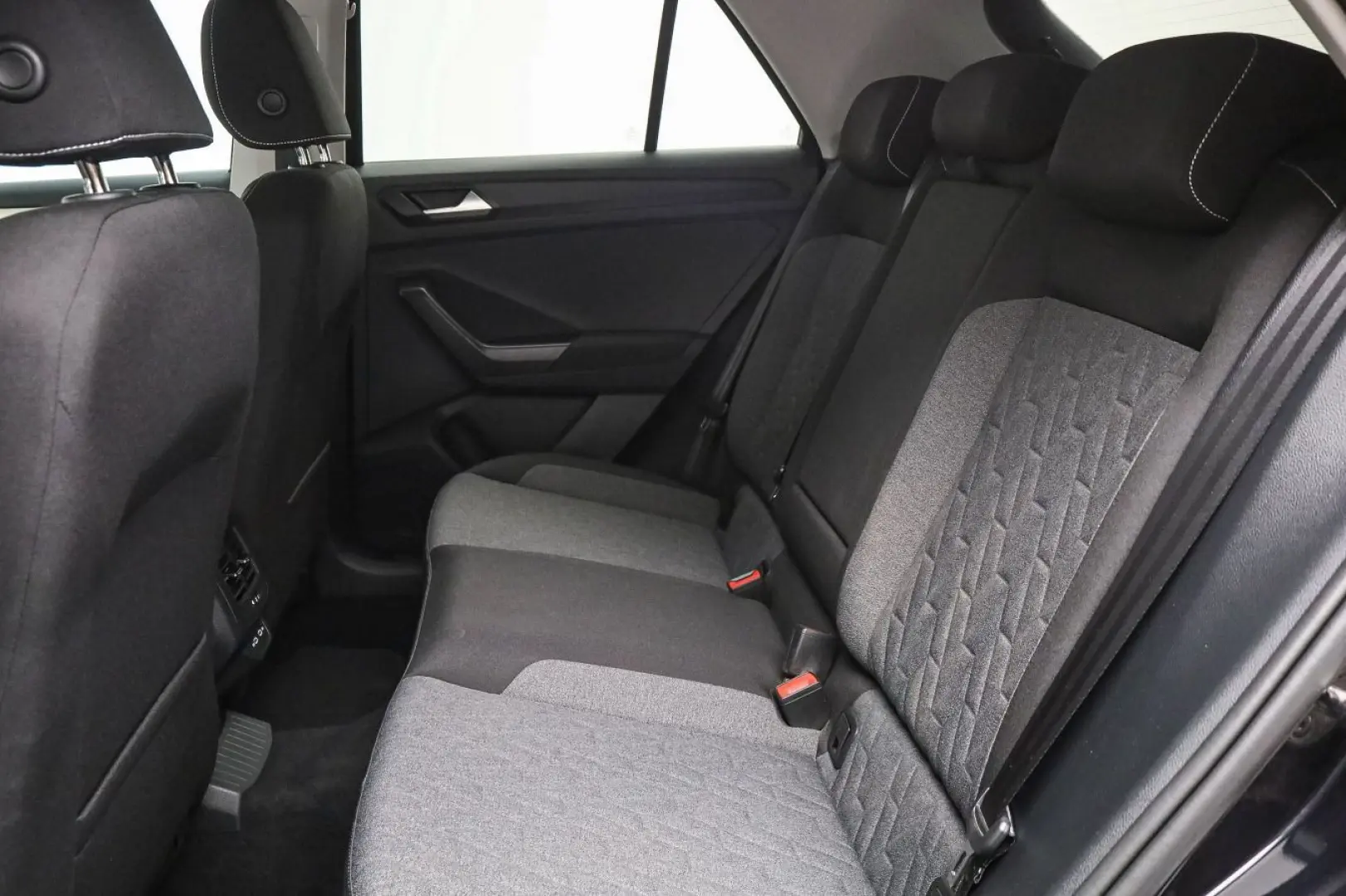 Volkswagen T-ROC 1.5 TSI DSG LED