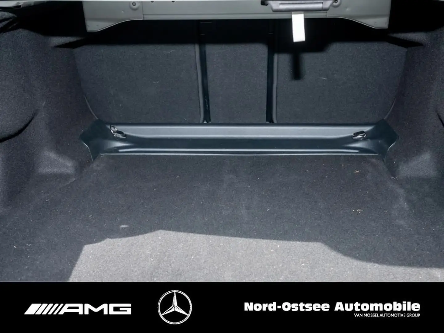 E 200 AMG ADV NIGHT DISTRO KEYLESS 20'' SZH