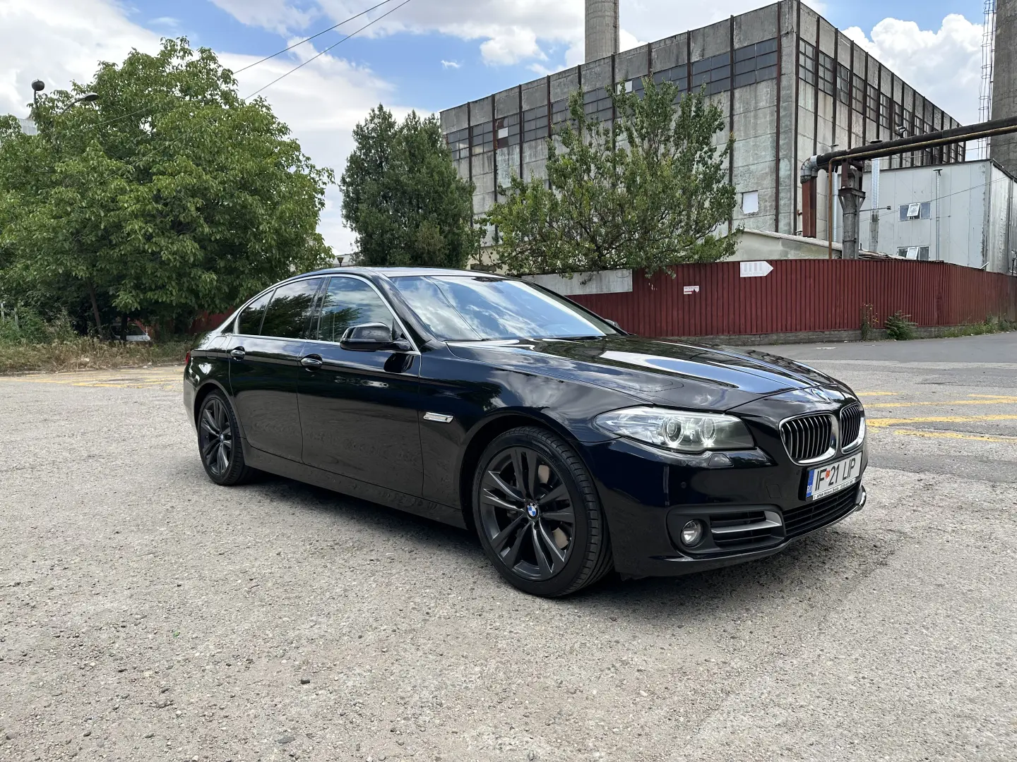 BMW 525