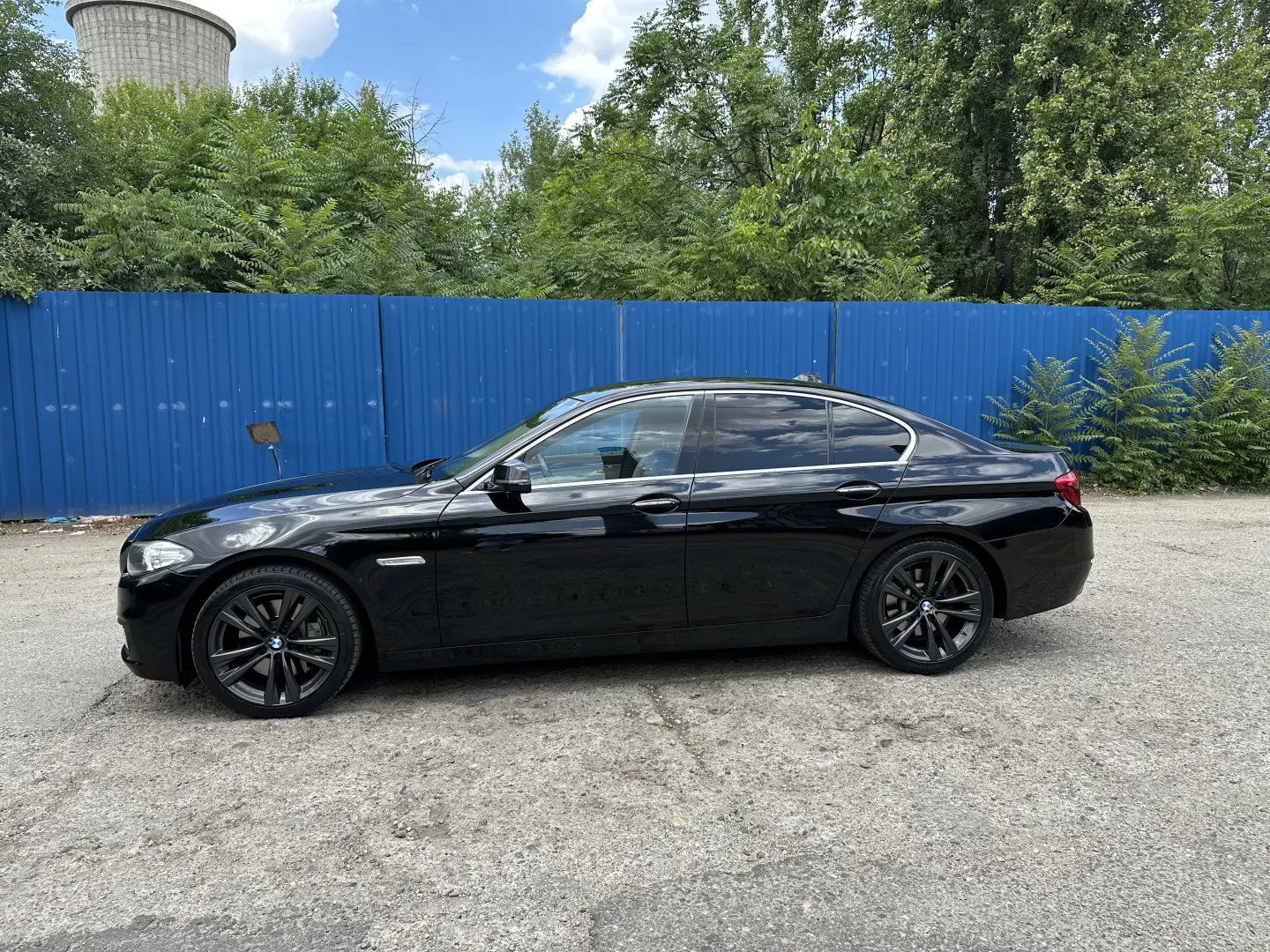BMW 525