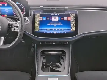 E 200 AMG-Advanced/LED/Pano/Cam/Totw/CarPlay/19'