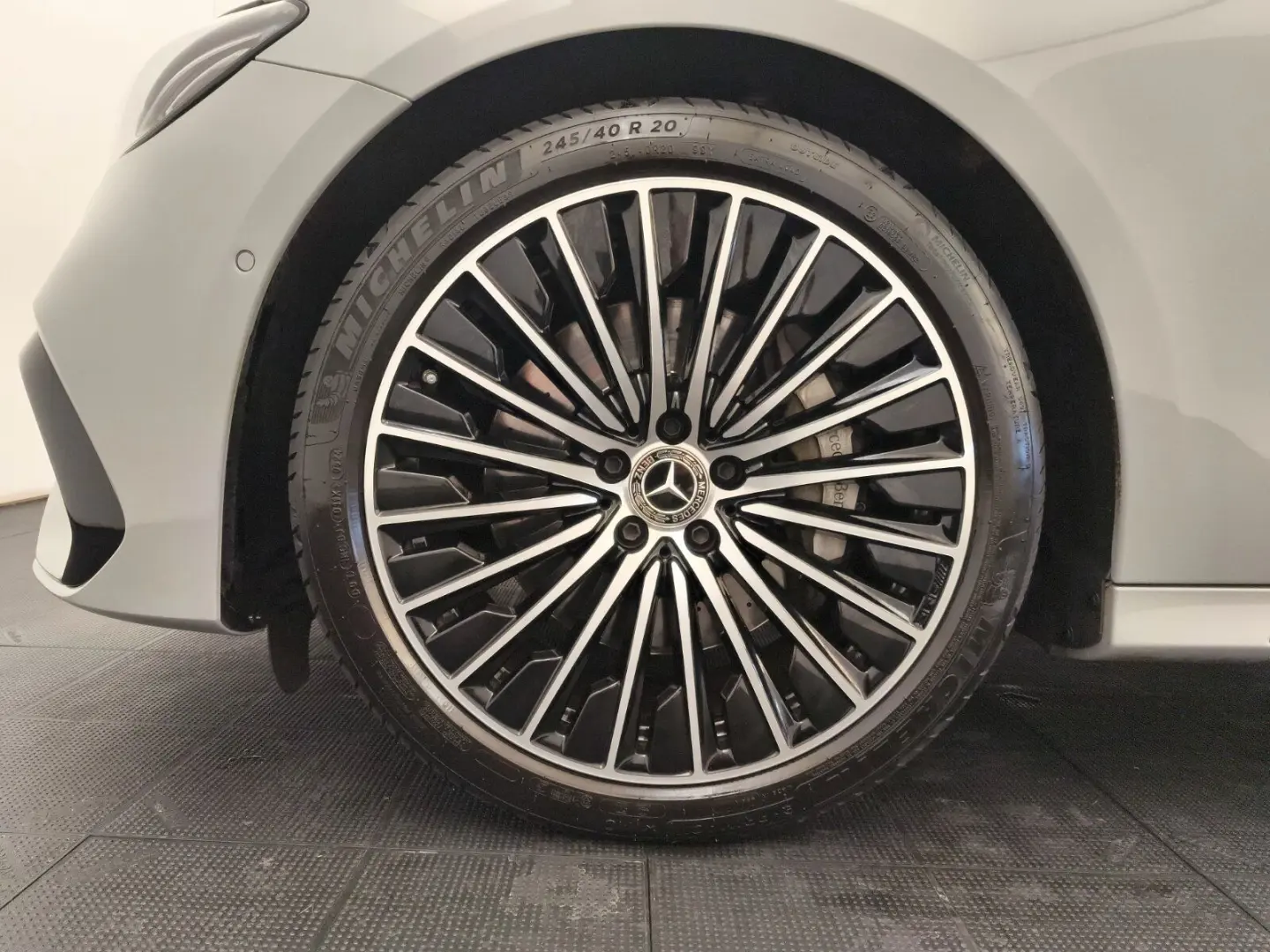E 200 Limo AMG Advanced 20 Zoll Night KeyGo