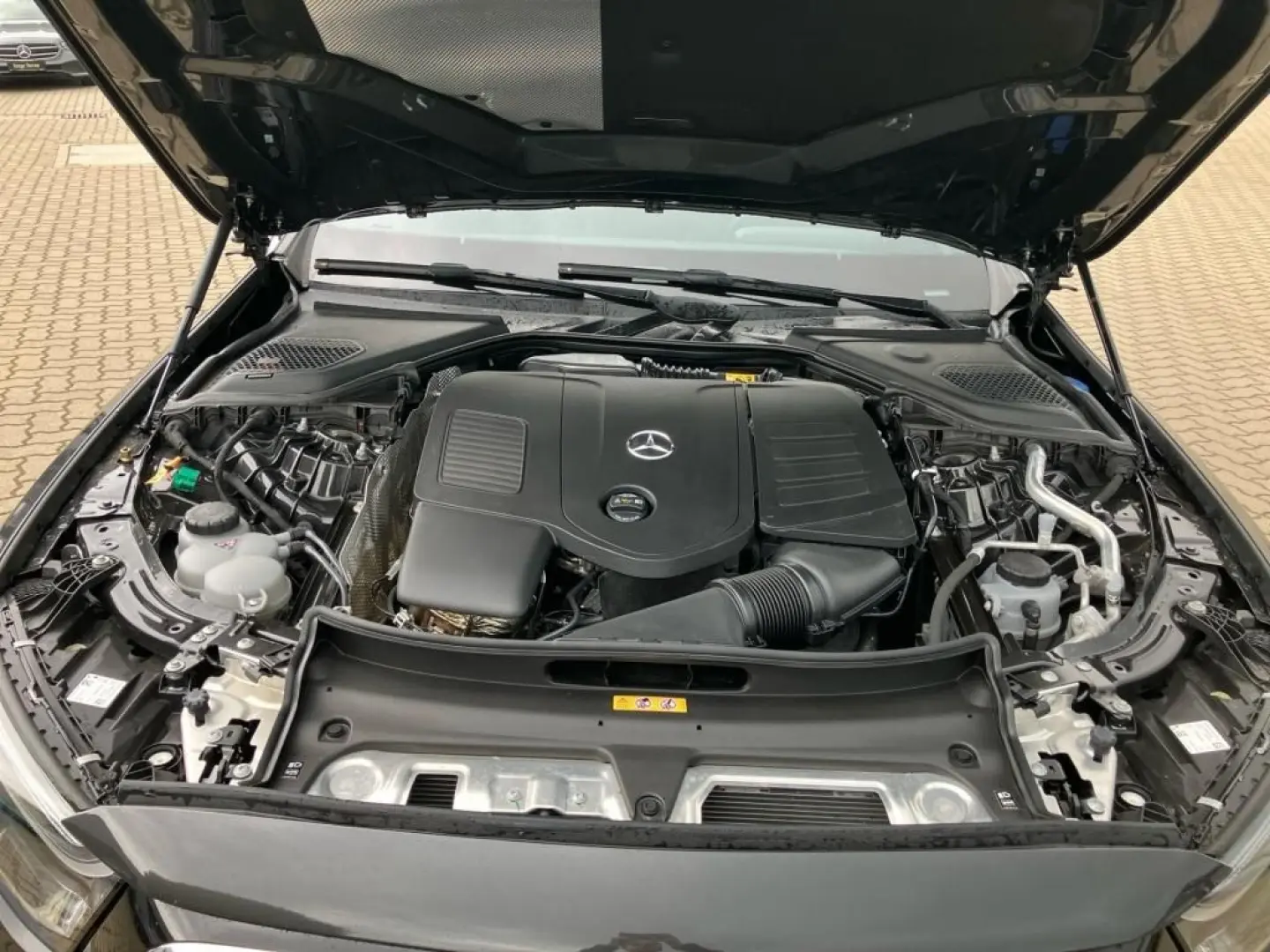 E 300 e AMG/Distr./Mem.P/AHK/360°/Agility.Ctrl