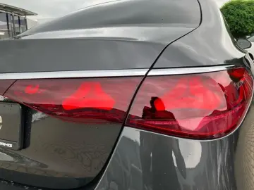E 300 e AMG/Distr./Mem.P/AHK/360°/Agility.Ctrl
