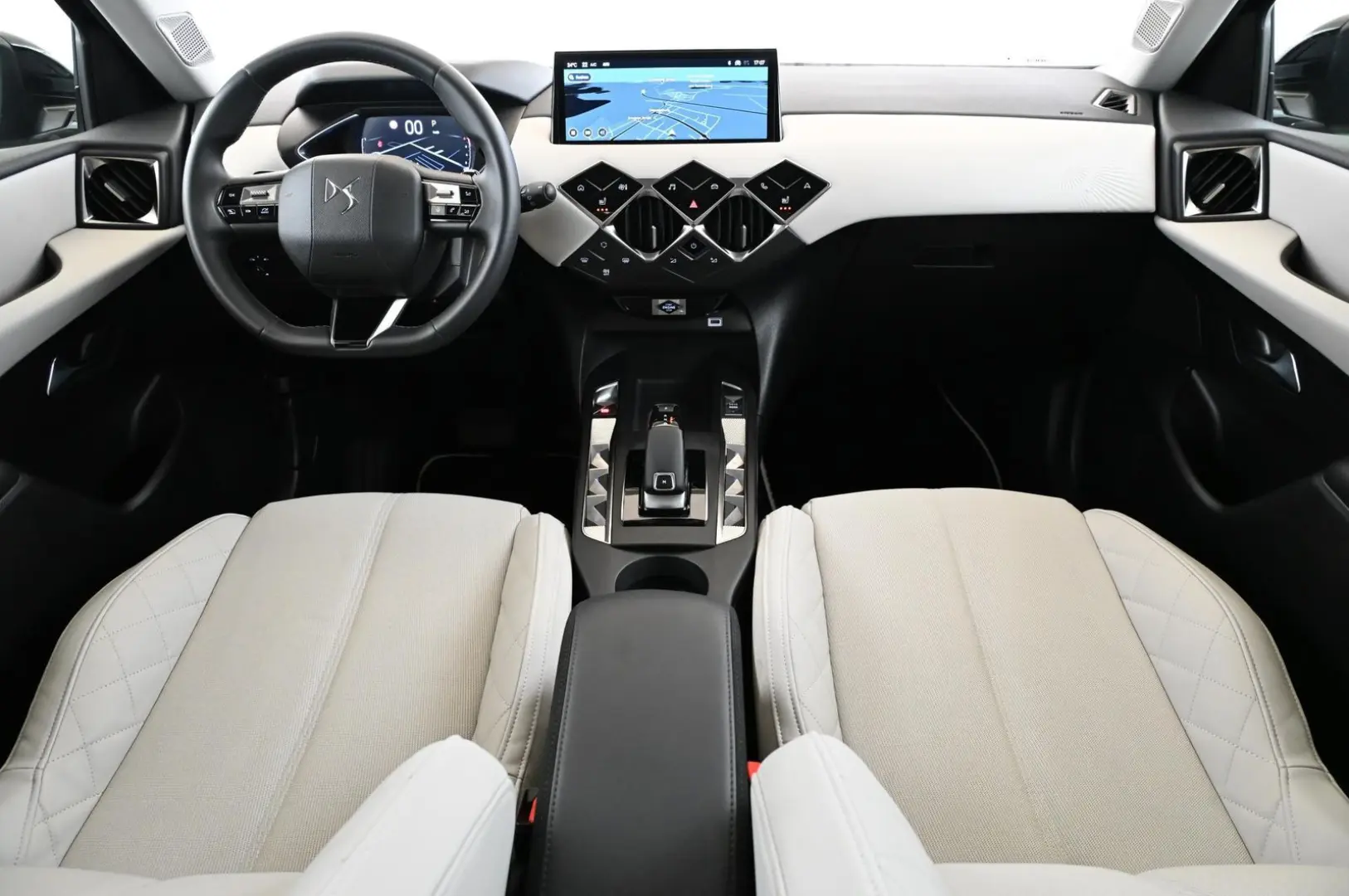 DS Automobiles DS3 1.2 PT EAT8 Esprit de Voyage