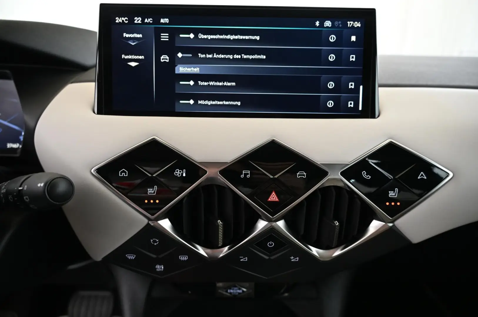 DS Automobiles DS3 1.2 PT EAT8 Esprit de Voyage