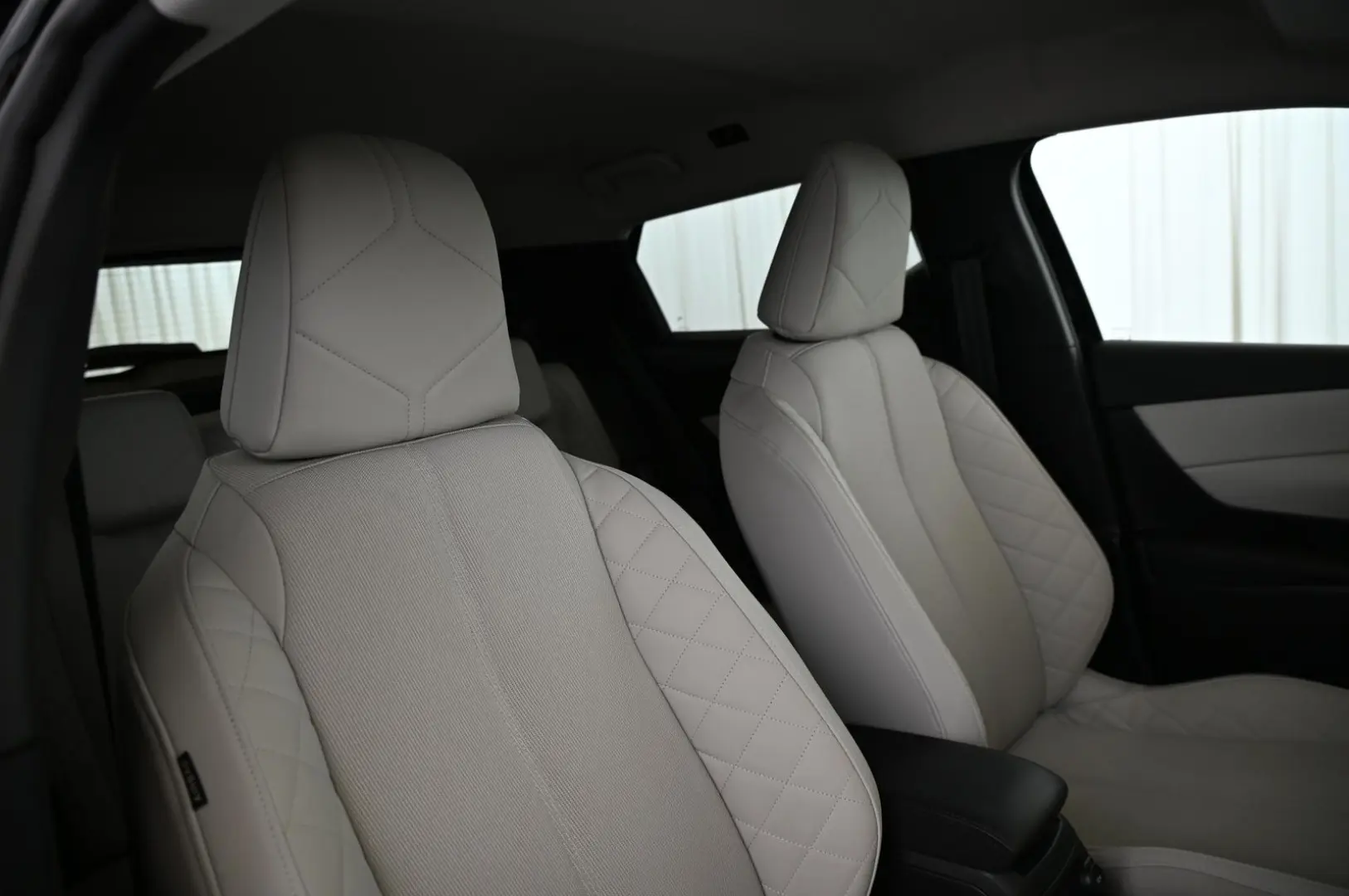 DS Automobiles DS3 1.2 PT EAT8 Esprit de Voyage