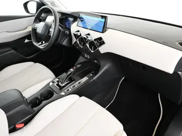 DS Automobiles DS3 1.2 PT EAT8 Esprit de Voyage