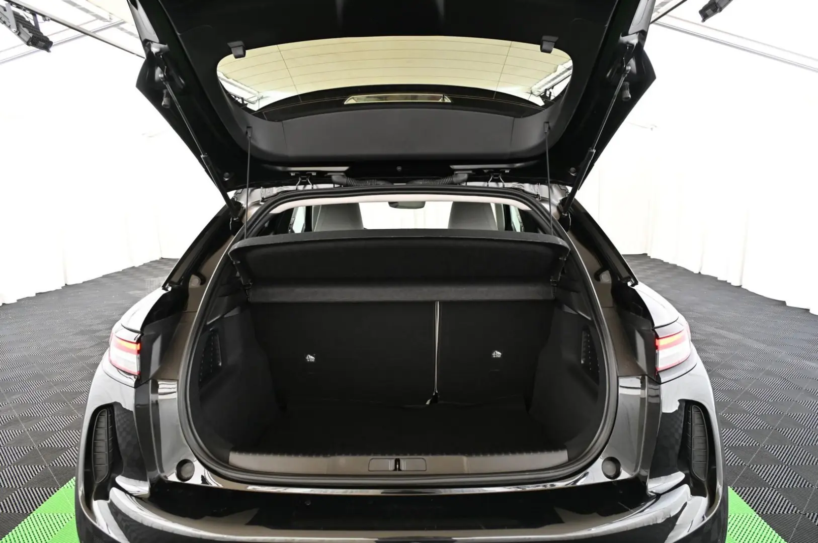 DS Automobiles DS3 1.2 PT EAT8 Esprit de Voyage