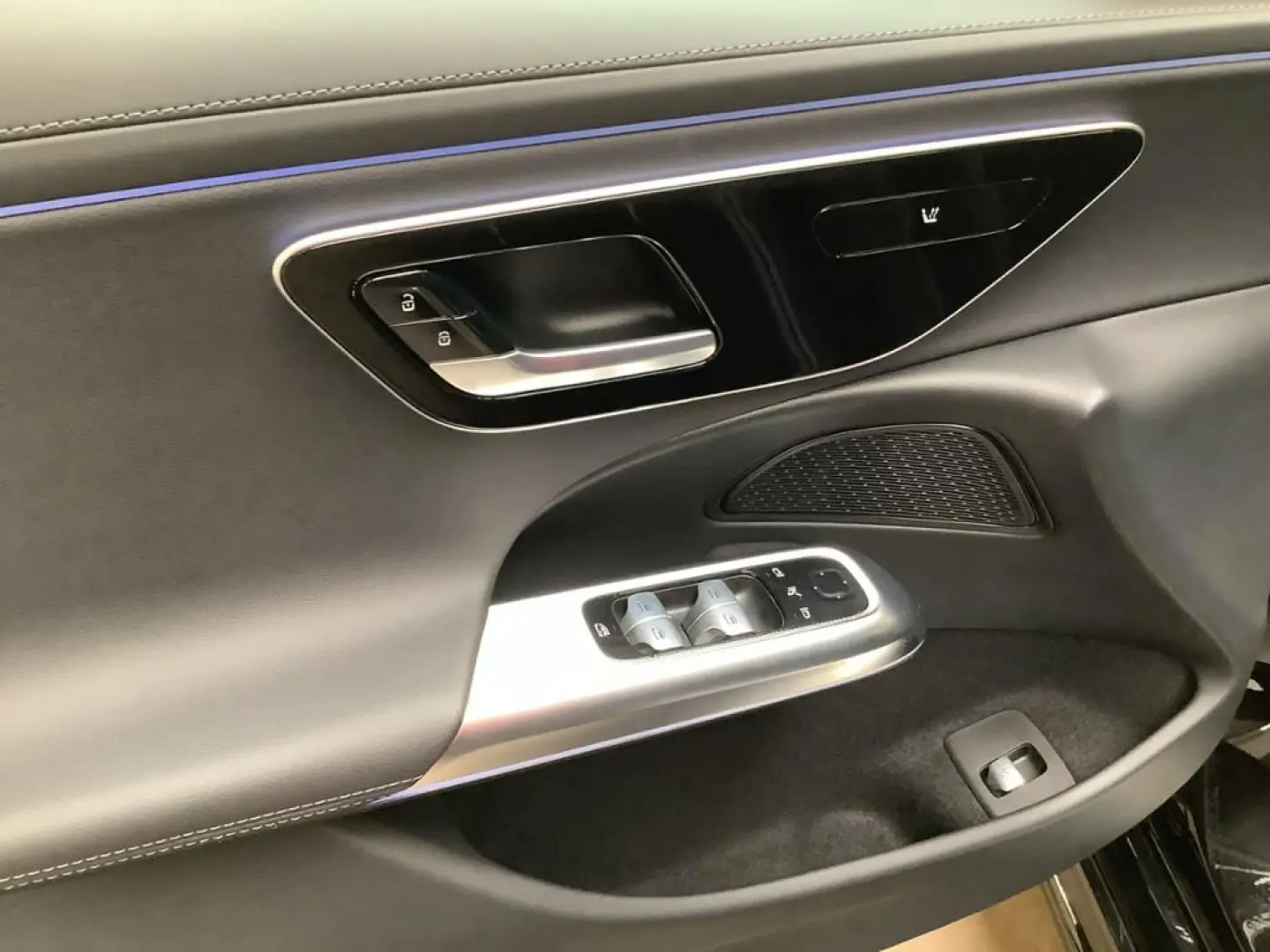 E 200 AMG/Night/Advanced/19''/LED/Panorama-SD/