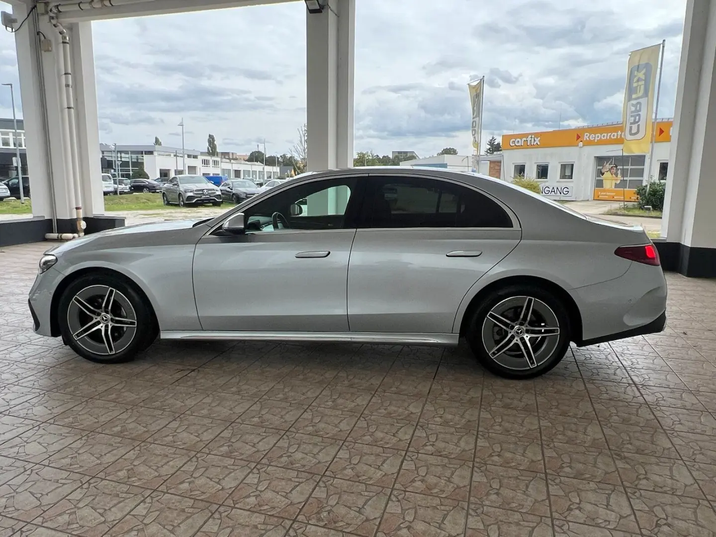 E 220 d 4M AMG Line/Navi/Pano-Dach/Distronic/LED