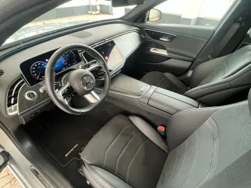 E 220 d 4M AMG Line/Navi/Pano-Dach/Distronic/LED