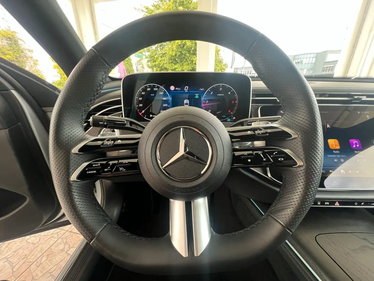 E 220 d 4M AMG Line/Navi/Pano-Dach/Distronic/LED