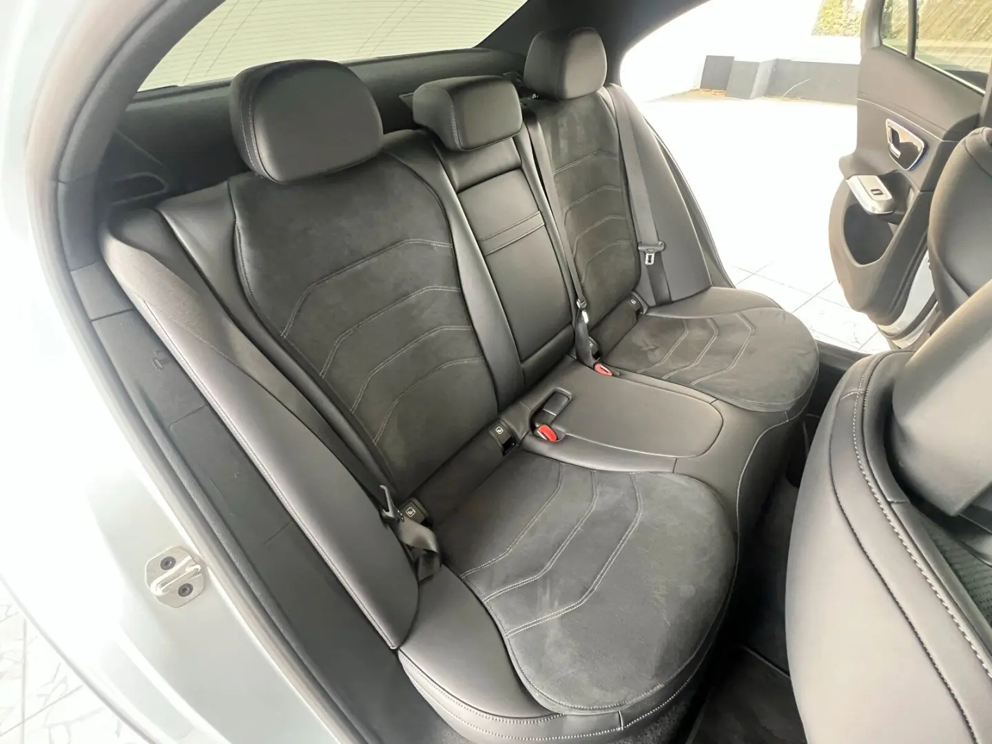 E 220 d 4M AMG Line/Navi/Pano-Dach/Distronic/LED