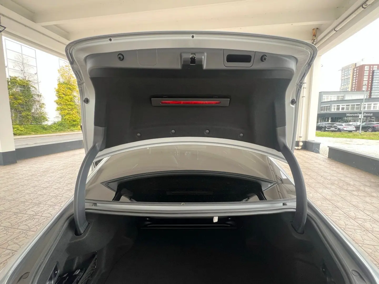 E 220 d 4M AMG Line/Navi/Pano-Dach/Distronic/LED