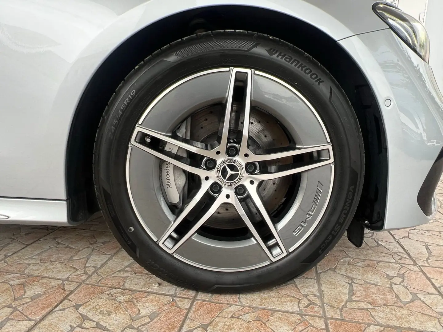 E 220 d 4M AMG Line/Navi/Pano-Dach/Distronic/LED