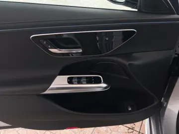 E 220 d 4M AMG Line/Navi/Pano-Dach/Distronic/LED