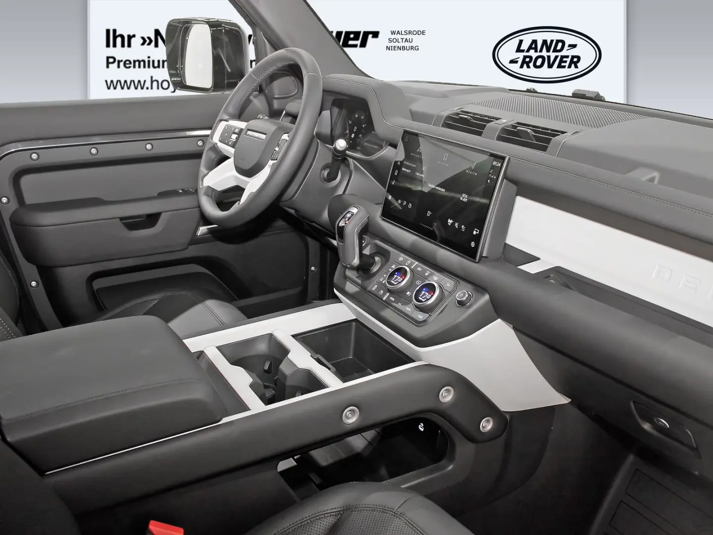 Defender 110 D300 X-Dynamic SE AHK Pano HUD