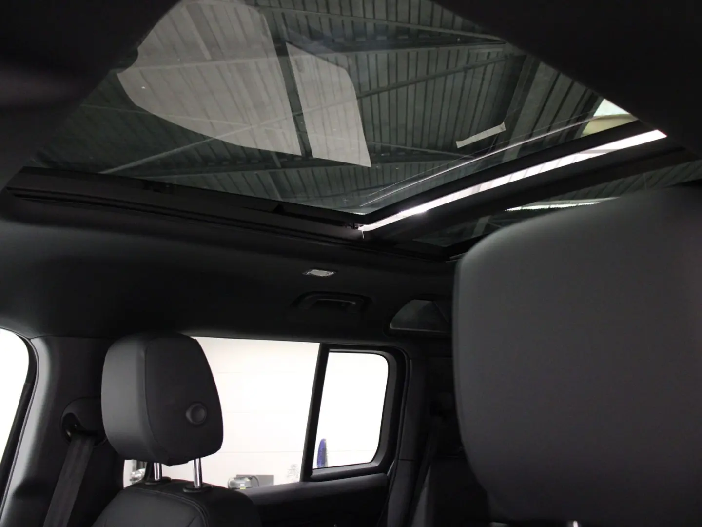 Defender 110 D300 X-Dynamic SE AHK Pano HUD